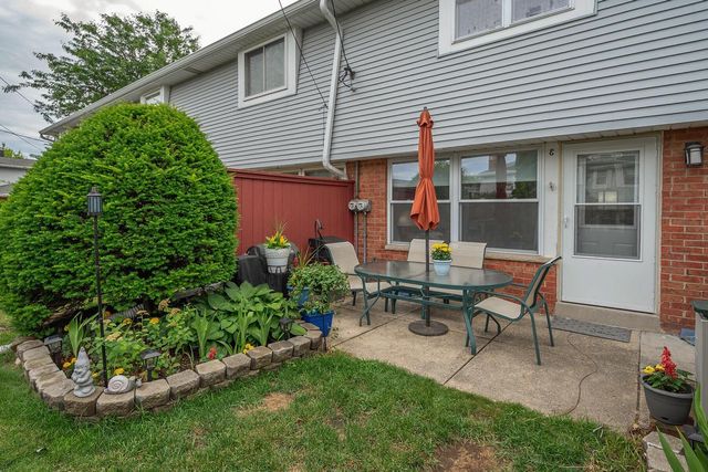 1363 Josephine STREET #E, Waukesha, WI 53186