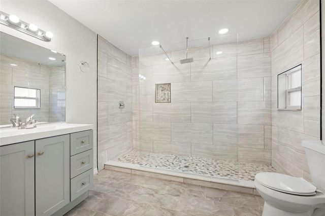 6612 N 23RD STREET, Tampa, FL 33610