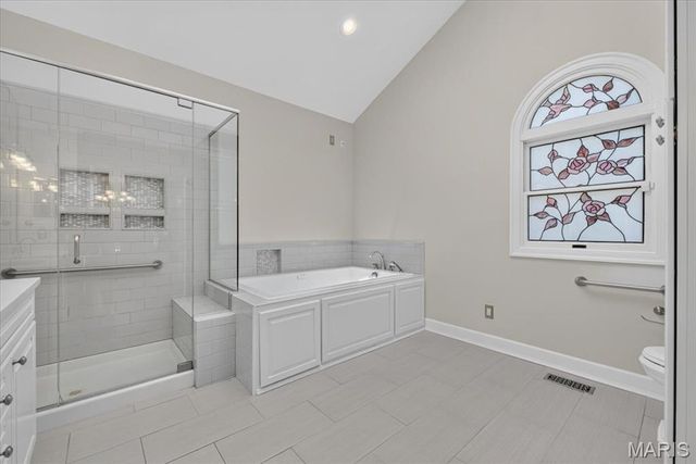 16557 Baxter Forest Ridge Drive, Chesterfield, MO 63005