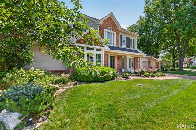 16557 Baxter Forest Ridge Drive, Chesterfield, MO 63005