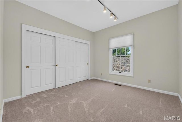 16557 Baxter Forest Ridge Drive, Chesterfield, MO 63005