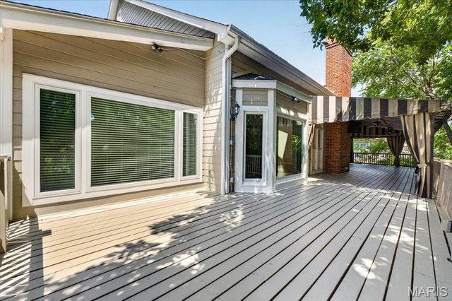 16557 Baxter Forest Ridge Drive, Chesterfield, MO 63005