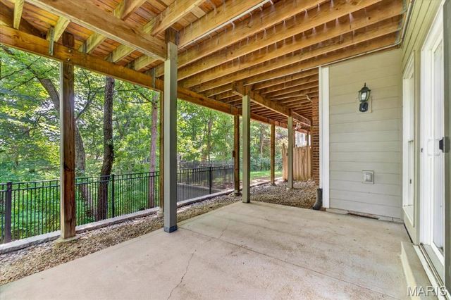 16557 Baxter Forest Ridge Drive, Chesterfield, MO 63005
