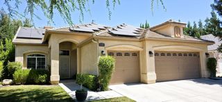 1190 E Carnoustie Avenue, Fresno, CA 93730