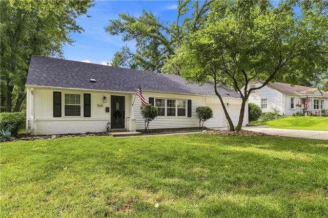 7591 High Drive, Prairie Village, KS 66208