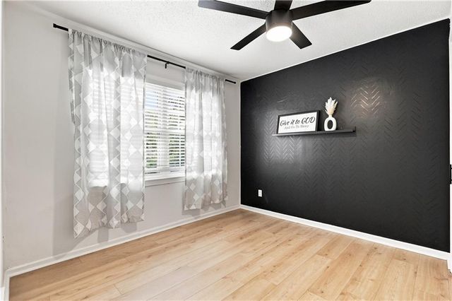 7591 High Drive, Prairie Village, KS 66208
