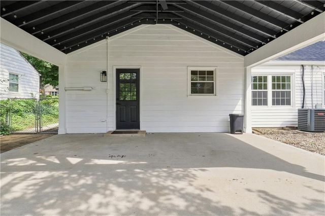 7591 High Drive, Prairie Village, KS 66208