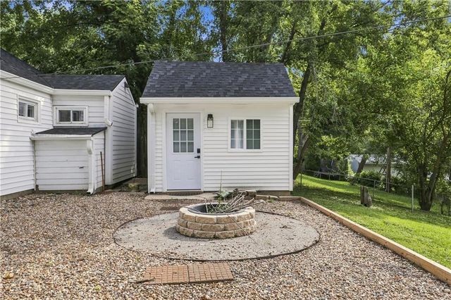 7591 High Drive, Prairie Village, KS 66208