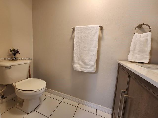 8360 NW 103rd St 204E, Hialeah Gardens, FL 33016