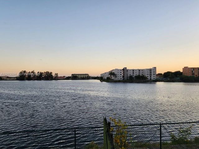 8360 NW 103rd St 204E, Hialeah Gardens, FL 33016