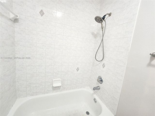 8360 NW 103rd St 204E, Hialeah Gardens, FL 33016