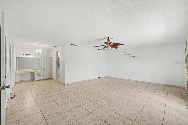 960 LAKE COVE TRAIL, Lakeland, FL 33813