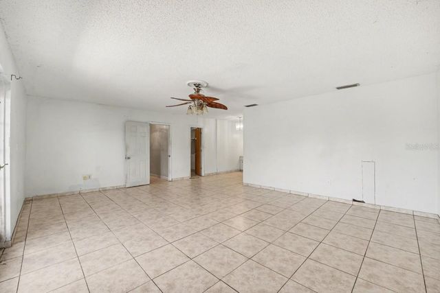 960 LAKE COVE TRAIL, Lakeland, FL 33813