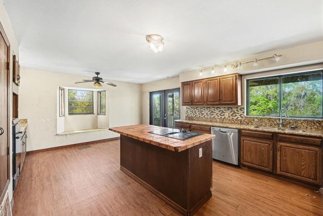 960 LAKE COVE TRAIL, Lakeland, FL 33813