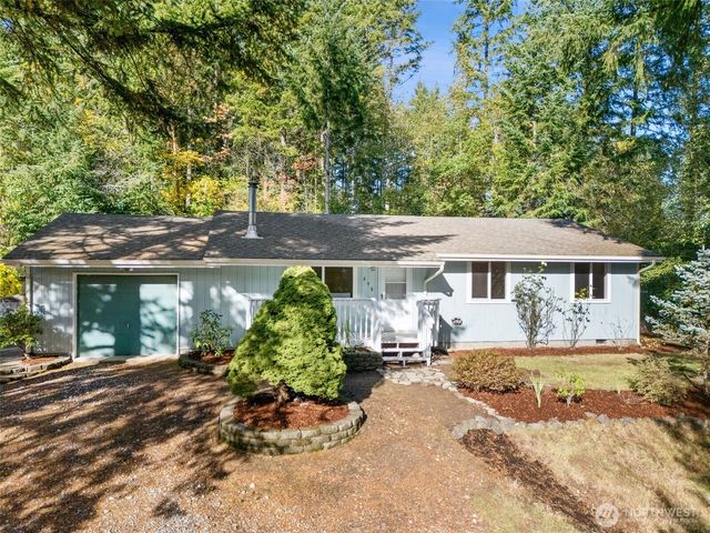 690 NE Larson Boulevard, Belfair, WA 98528