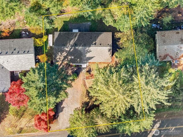 690 NE Larson Boulevard, Belfair, WA 98528