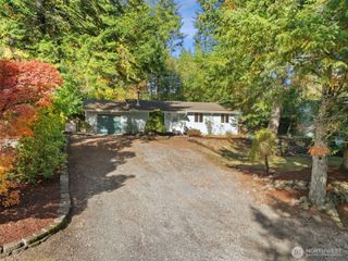 690 NE Larson Boulevard, Belfair, WA 98528