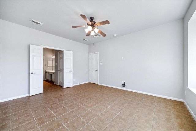 8942 Summer Ash Lane, Sugar Land, TX 77479