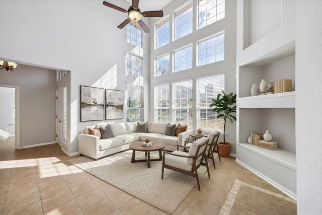 8942 Summer Ash Lane, Sugar Land, TX 77479