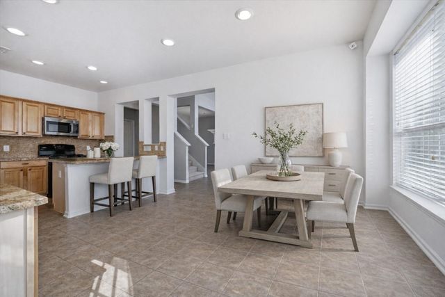 8942 Summer Ash Lane, Sugar Land, TX 77479