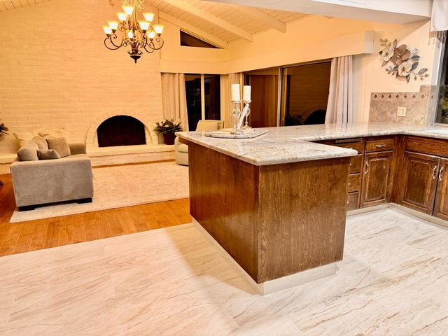 1687 W Dovewood Lane, Fresno, CA 93711