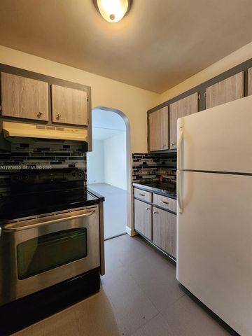 1851 NE 62nd St 610, Fort Lauderdale, FL 33308