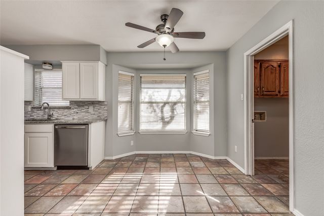 3807 Spring Hollow Drive, Carrollton, TX 75007