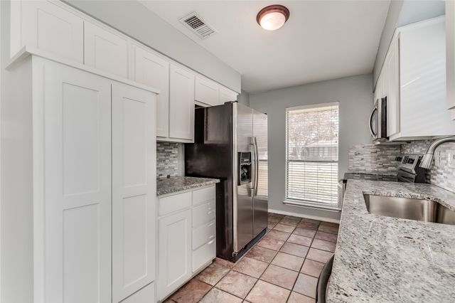 3807 Spring Hollow Drive, Carrollton, TX 75007