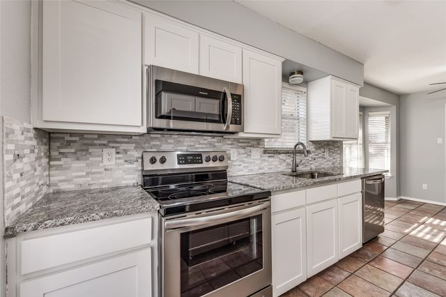 3807 Spring Hollow Drive, Carrollton, TX 75007