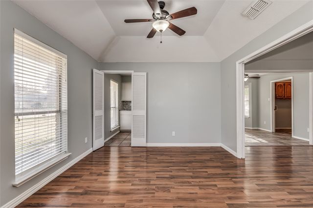 3807 Spring Hollow Drive, Carrollton, TX 75007