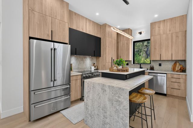 7801 Law Ln, Loomis, CA 95650