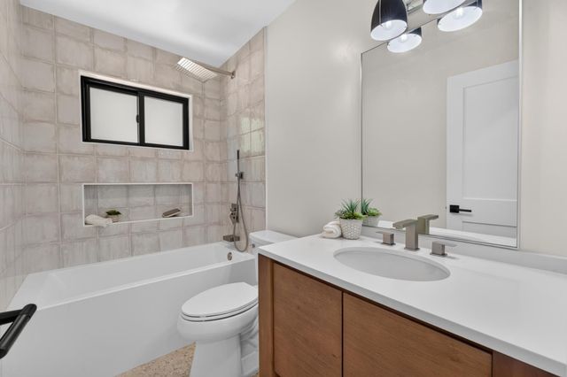 7801 Law Ln, Loomis, CA 95650