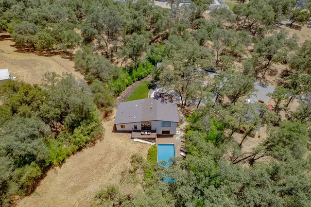 7801 Law Ln, Loomis, CA 95650