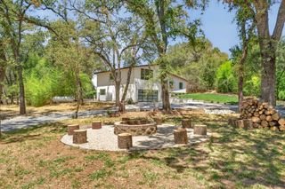 7801 Law Ln, Loomis, CA 95650