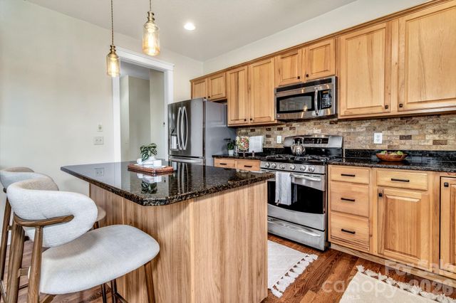 213 Nut Hatch Loop, Arden, NC 28704