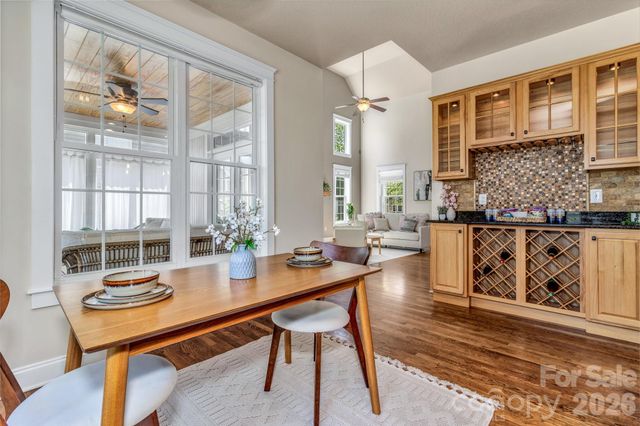 213 Nut Hatch Loop, Arden, NC 28704