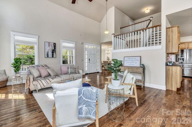 213 Nut Hatch Loop, Arden, NC 28704