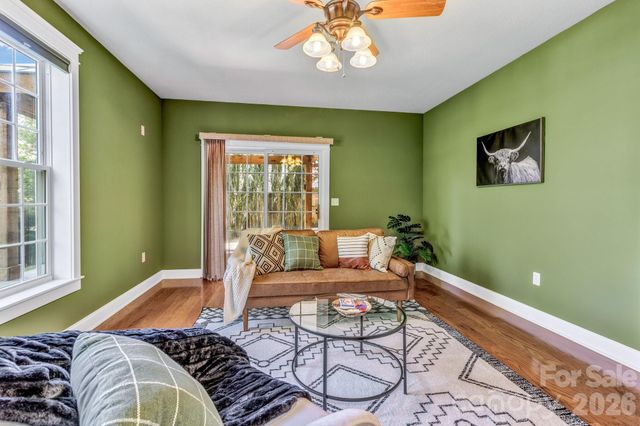 213 Nut Hatch Loop, Arden, NC 28704