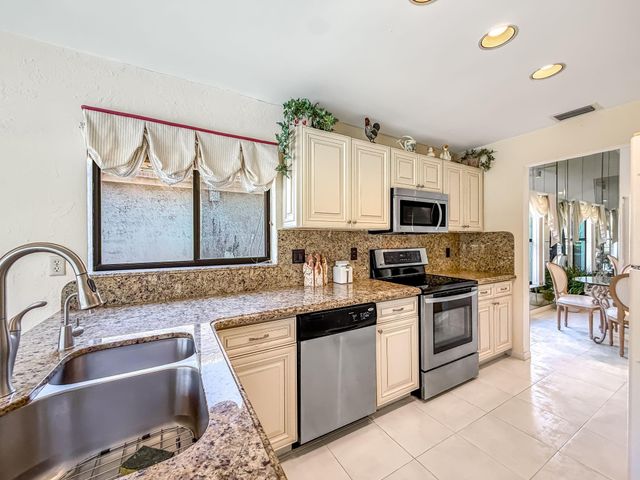 11105 Highland Circle, Boca Raton, FL 33428
