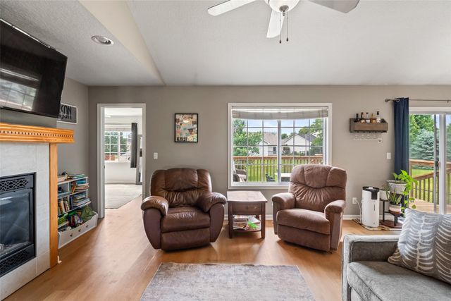 1111 Green Hills Drive, Norwalk, IA 50211