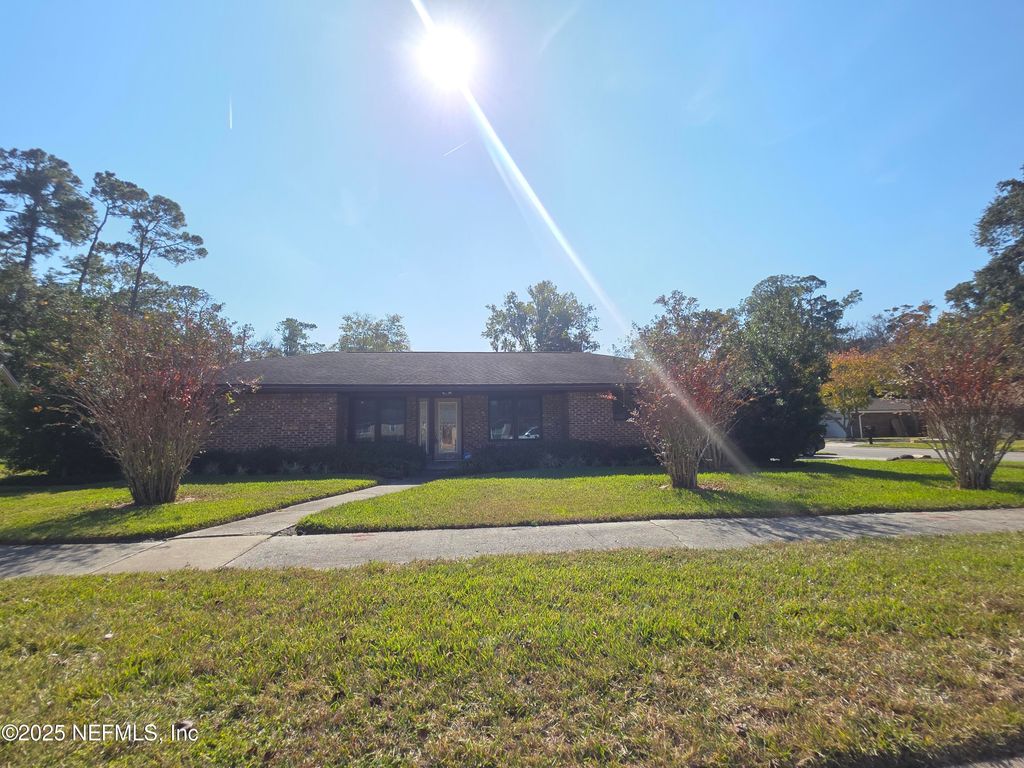 8879 HEAVENSIDE Court, Jacksonville, FL 32257