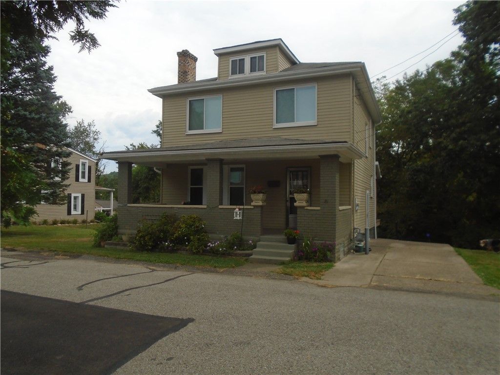 958 Anthony Wayne Dr, Harmony Twp, PA 15005