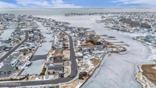 5 Tobago Avenue, Toms River, NJ 08753