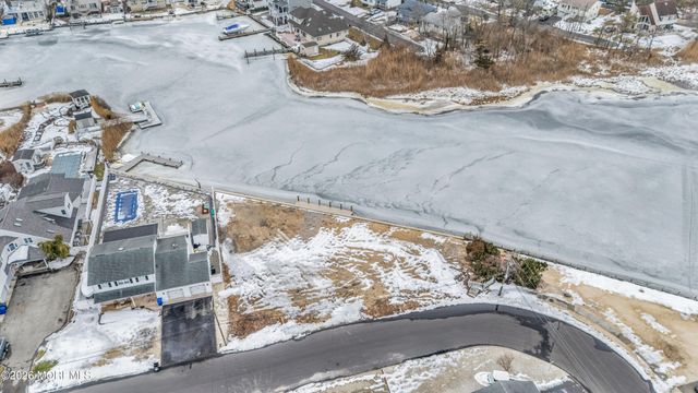 5 Tobago Avenue, Toms River, NJ 08753