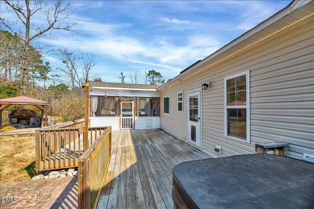 404 Cross Link Drive, Angier, NC 27501