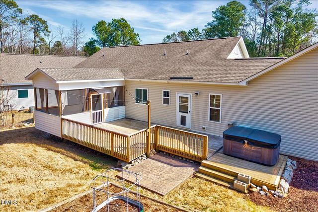 404 Cross Link Drive, Angier, NC 27501