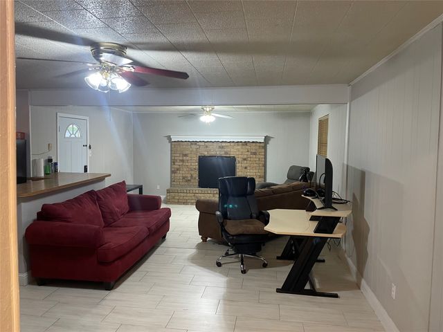 114 Crestridge Drive, Hutchins, TX 75141