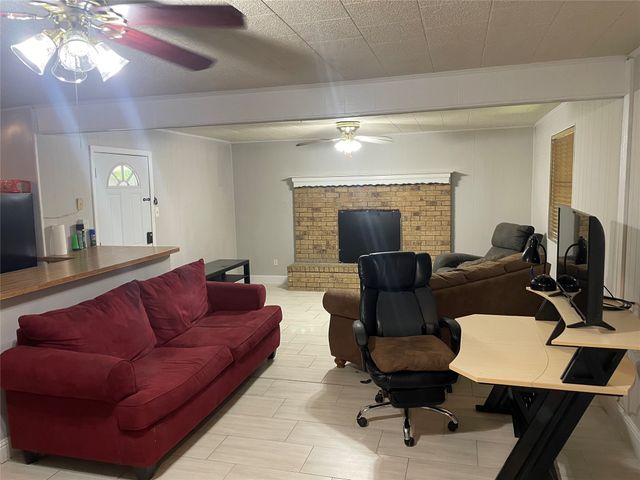 114 Crestridge Drive, Hutchins, TX 75141