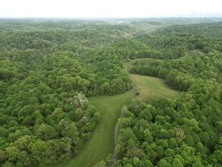 199 R B K Ln, Bethpage, TN 37022