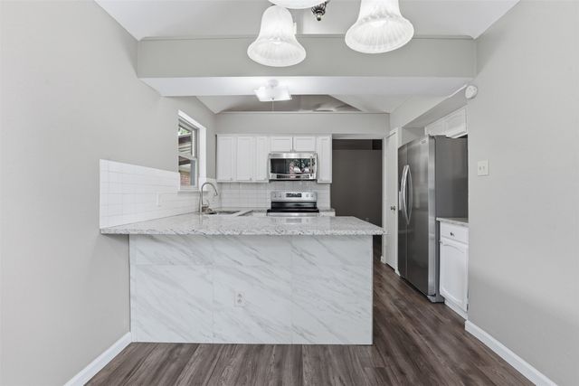1729 Woodhall Way, Fort Worth, TX 76134